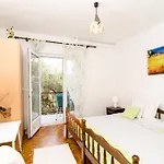 Otel Nikol *