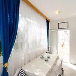 Otel Nikol *
