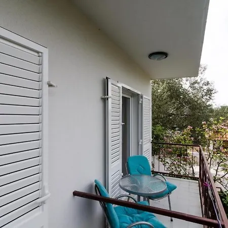 Otel Nikol *